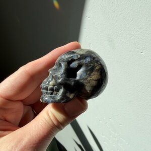 Que Sara crystal skull